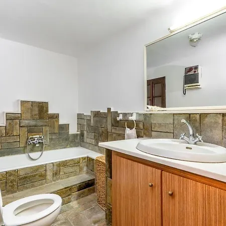 Дом отдыха Levent Traditional Rhodes Castle Родос