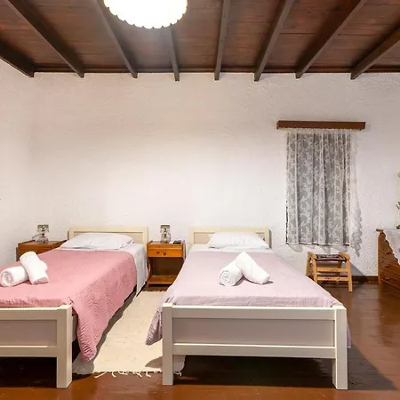 Levent Traditional Rhodes Castle Дом отдыха